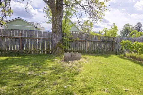 1420 Daisy Lane Grants Pass OR 97527