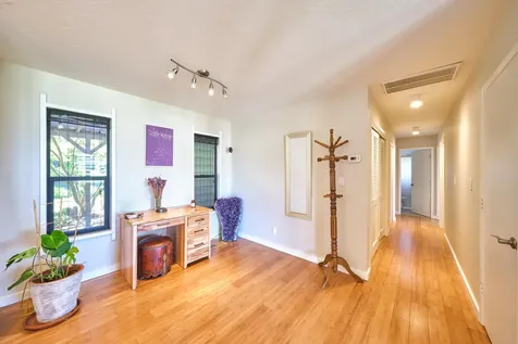 1924 Mohawk Street Ashland OR 97520