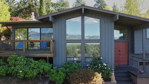 1924 Mohawk Street Ashland OR 97520