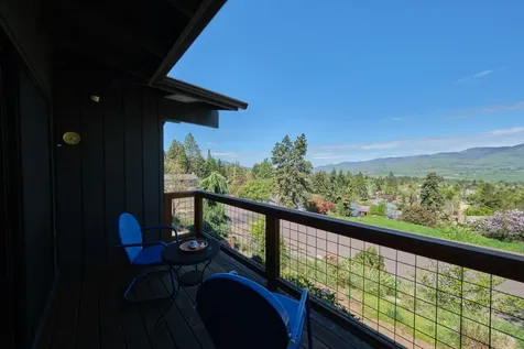 1924 Mohawk Street Ashland OR 97520