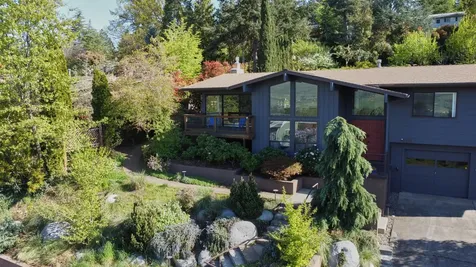 1924 Mohawk Street Ashland OR 97520