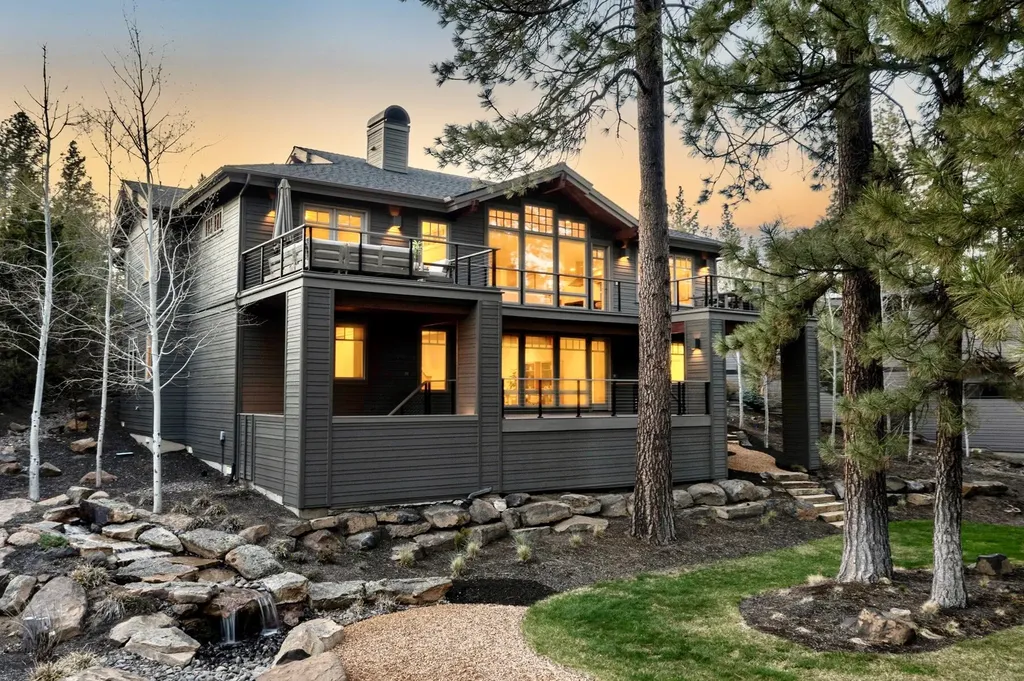 2861 NW Perlette Lane Bend OR 97703