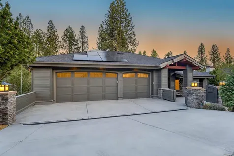 2861 NW Perlette Lane Bend OR 97703