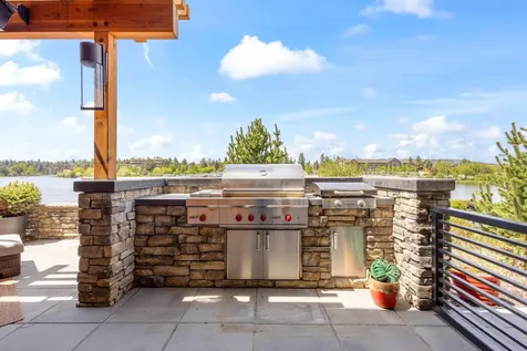 849 SW Theater Drive Bend OR 97702