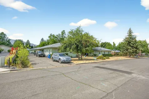 635 Park Street Ashland OR 97520