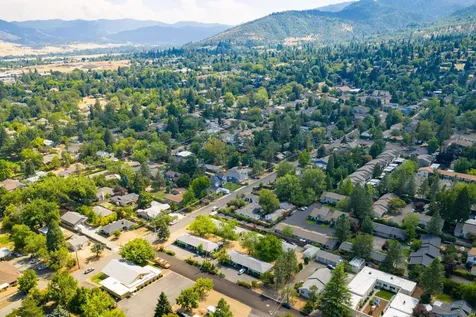 635 Park Street Ashland OR 97520