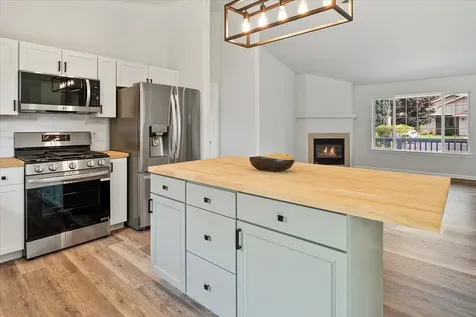 2655 NW 15th Street Redmond OR 97756