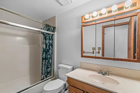 179 N Deanjou Avenue Eagle Point OR 97524