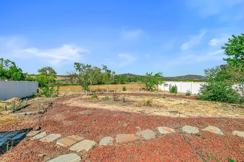 179 N Deanjou Avenue Eagle Point OR 97524