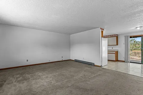 179 N Deanjou Avenue Eagle Point OR 97524