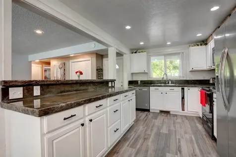 637 Palo Verde Way Central Point OR 97502