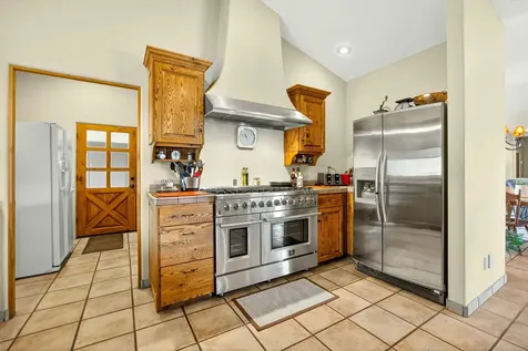 1176 Hamilton Road Jacksonville OR 97530