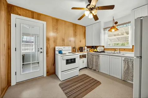 1176 Hamilton Road Jacksonville OR 97530