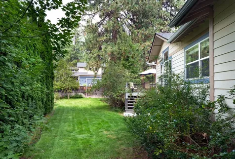 1233 NW 18th Street Bend OR 97703