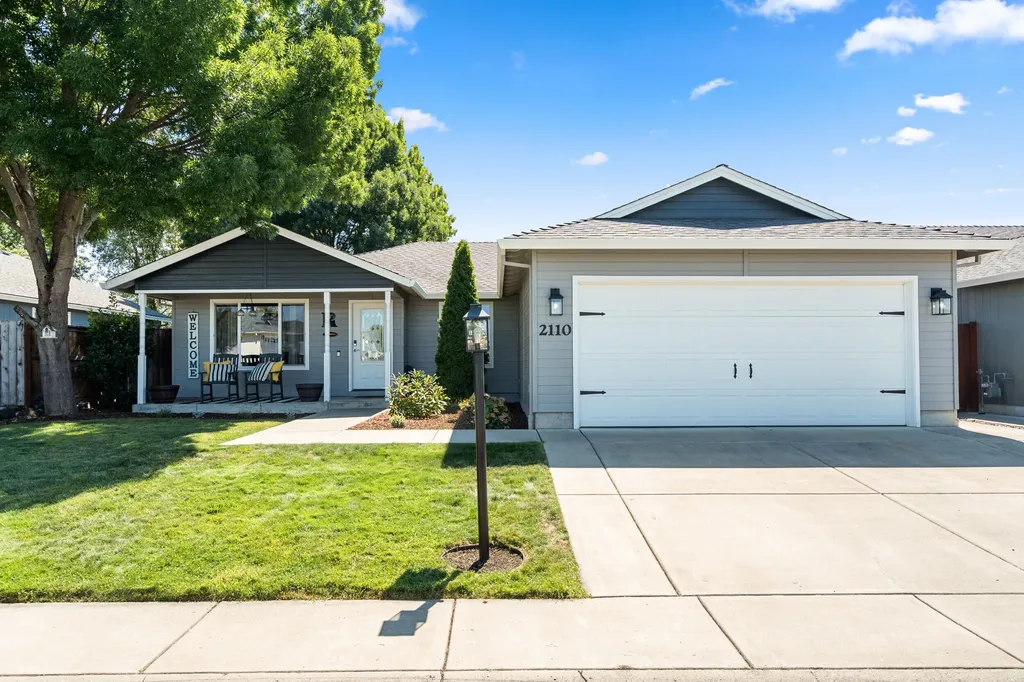 2110 Lara Lane Central Point OR 97502