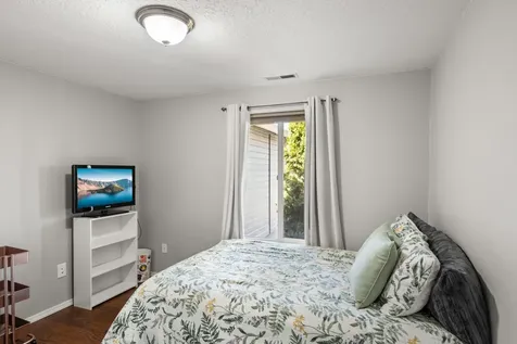2110 Lara Lane Central Point OR 97502