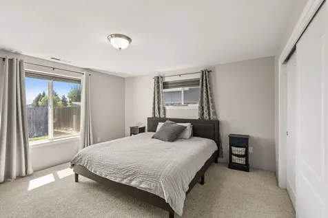2110 Lara Lane Central Point OR 97502
