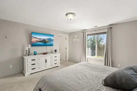 2110 Lara Lane Central Point OR 97502