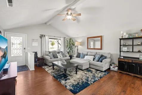 2110 Lara Lane Central Point OR 97502