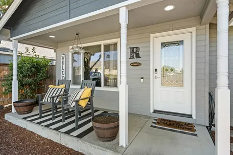 2110 Lara Lane Central Point OR 97502