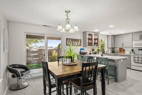2110 Lara Lane Central Point OR 97502