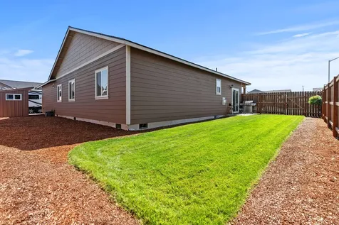 521 SE Morgan Court Madras OR 97741