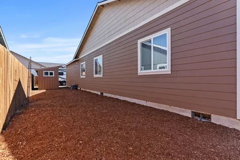 521 SE Morgan Court Madras OR 97741