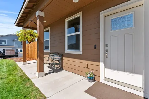 521 SE Morgan Court Madras OR 97741