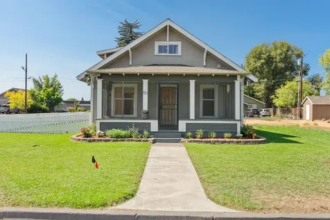 153 SW 3rd Street Redmond OR 97756