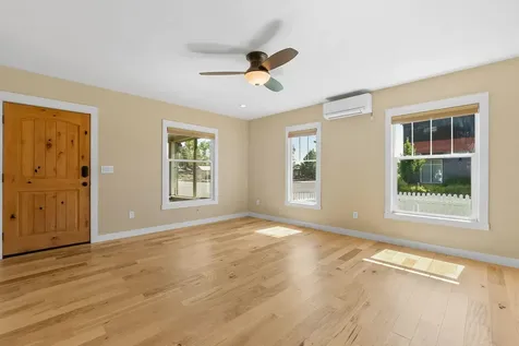 153 SW 3rd Street Redmond OR 97756