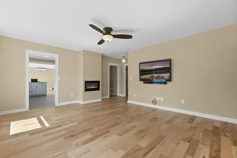 153 SW 3rd Street Redmond OR 97756