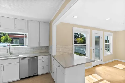 153 SW 3rd Street Redmond OR 97756
