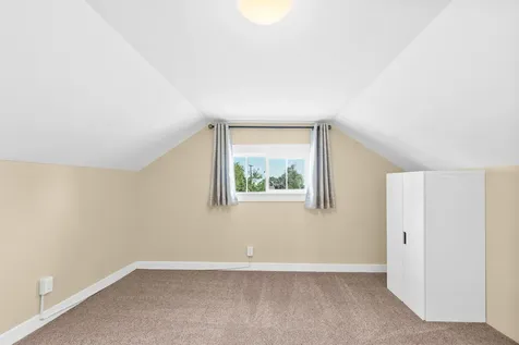 153 SW 3rd Street Redmond OR 97756