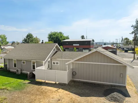 153 SW 3rd Street Redmond OR 97756