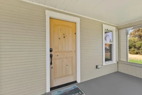 153 SW 3rd Street Redmond OR 97756