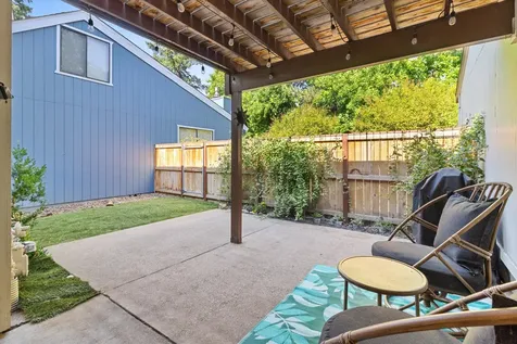 320 Eastwood Drive Medford OR 97504