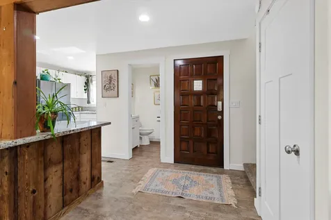 320 Eastwood Drive Medford OR 97504