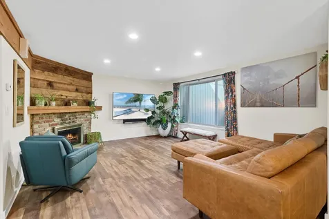 320 Eastwood Drive Medford OR 97504