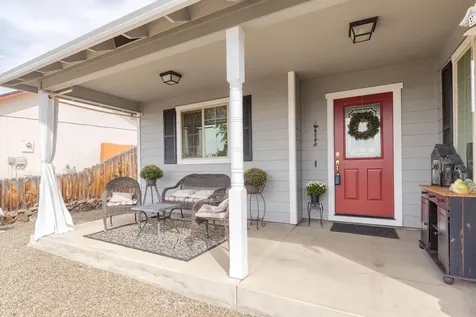 716 Crystal Drive Eagle Point OR 97524