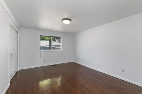 5493 Hillcrest Road Medford OR 97504