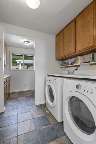 5493 Hillcrest Road Medford OR 97504