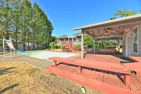 5493 Hillcrest Road Medford OR 97504