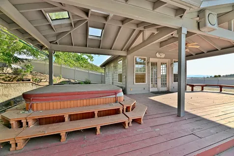 5493 Hillcrest Road Medford OR 97504