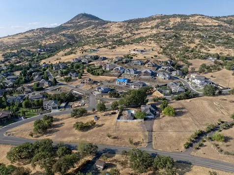 5493 Hillcrest Road Medford OR 97504
