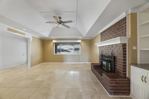 5493 Hillcrest Road Medford OR 97504