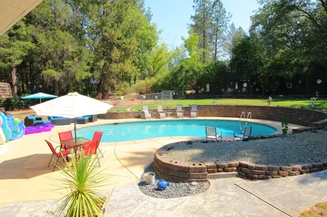 219 Pearl Drive Grants Pass OR 97527