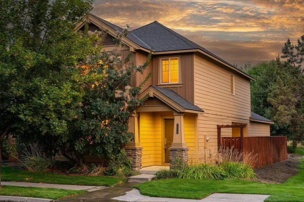2822 NW Elm Avenue Redmond OR 97756