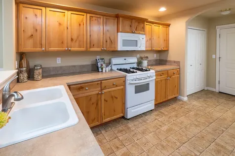 2822 NW Elm Avenue Redmond OR 97756