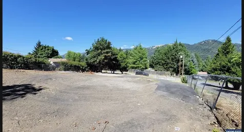 972 Arburnia Street Myrtle Creek OR 97457