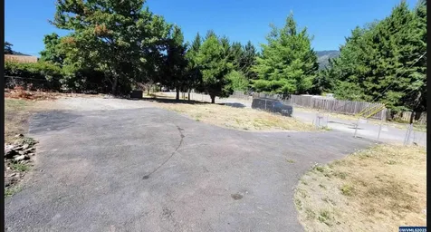 972 Arburnia Street Myrtle Creek OR 97457